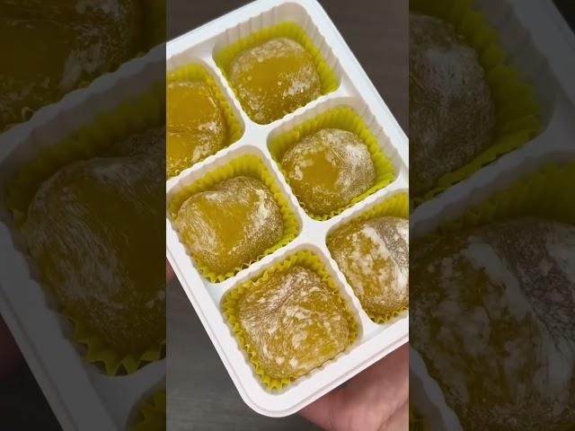 Mochi Durian flavor #shorts #satisfying #asmr #sweets #mochi