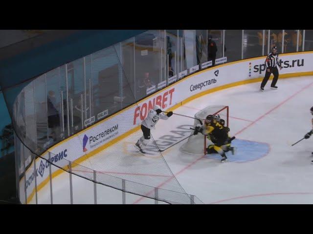 Abramov with Michigan goal attempt