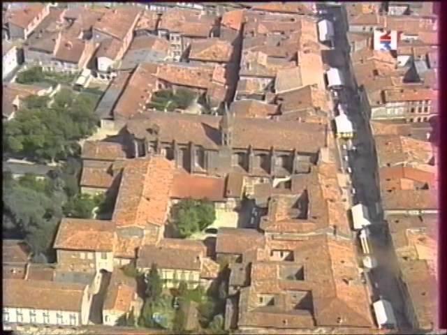 Lavaur (Tarn) images aériennes 2001.