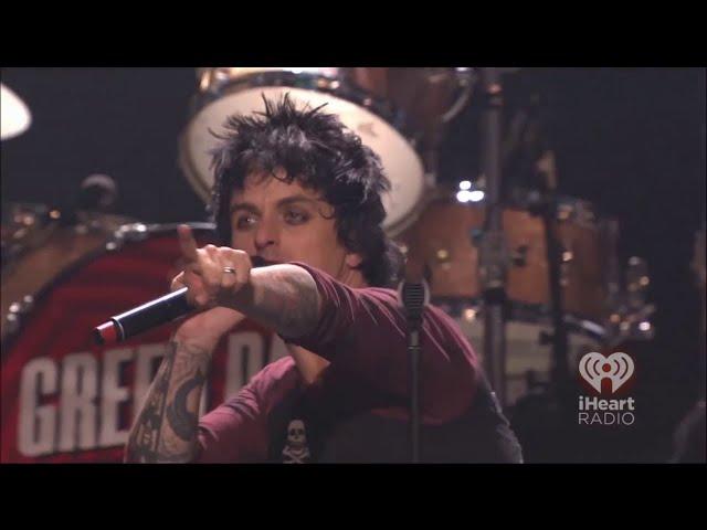 Green Day - Basket Case (partial) / Billie Joe's meltdown [iHeartRadio 2012]