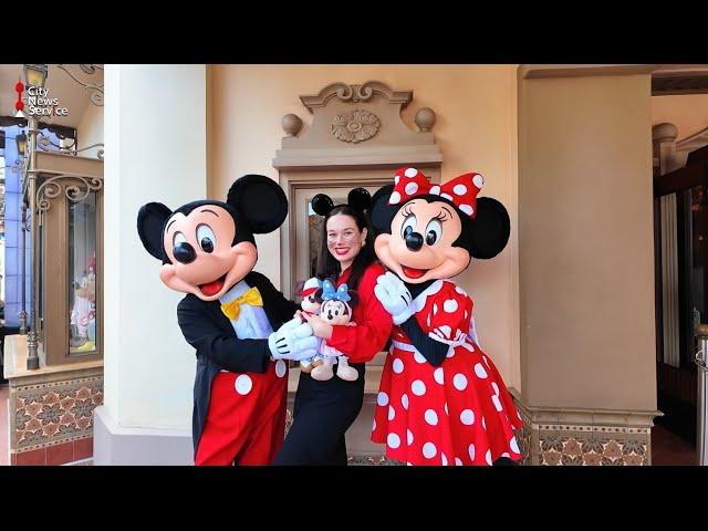 Mickey and Minnie celebrate birthday in Shanghai Disney Resort