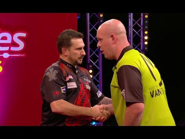 2020 Darts Masters Round 1 van Gerwen vs Clayton