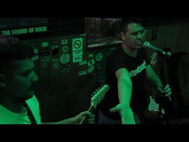 MAJESTADES ROCK - "Cantando para no morir"