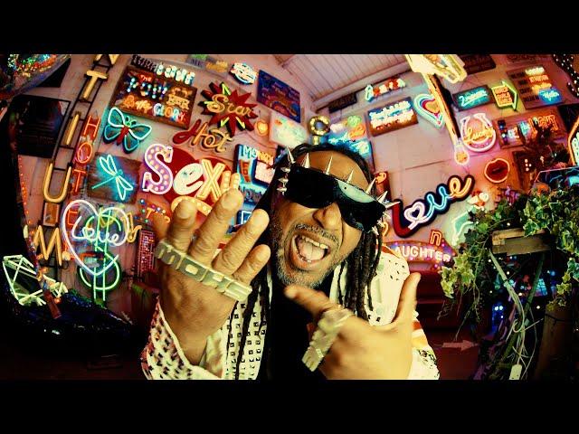 Skindred - GIMME THAT BOOM (Official Video)