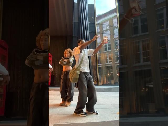 by the end of the summer I’ll have the ‘soh soh’ on lock  #sohsoh #sundayatzuris #afrodance