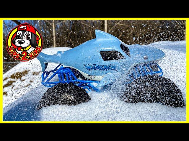 Monster Jam Toys - RC Monster Trucks ️Can MEGALODON STORM Really Drive in SNOW? Arena Challenge