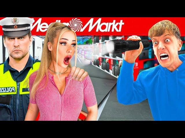 24 Stunden HEIMLICH im MEDIA MARKT  (Polizei kommt)