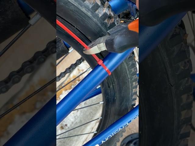 This advice is sure to be useful to all cyclists!  #diy #tips #shorts
