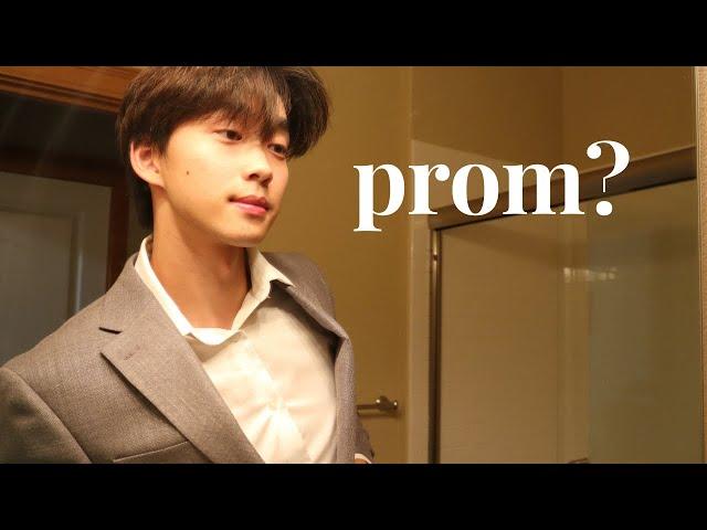 A Late Senior Prom Vlog