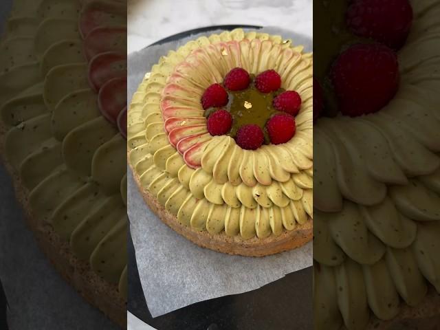 RASPBERRY PISTACHIO DACQUOISE 🩷