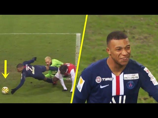 Funny Moments in Football in 2020