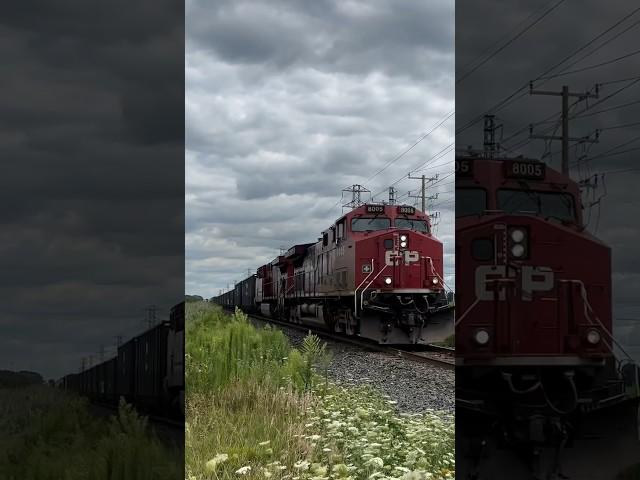 A weird sounding horn on CP 8005 (8/10/2024) #train #railfan #canadianpacificrailway ￼