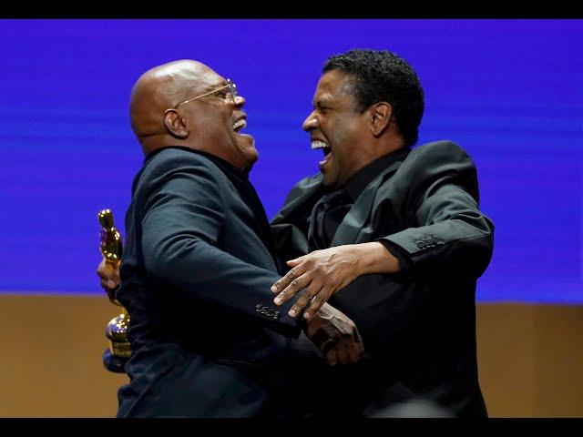 Samuel L. Jackson Receives Honorary Oscar from Denzel Washington | 94th Academy Awards - 2022 Oscars