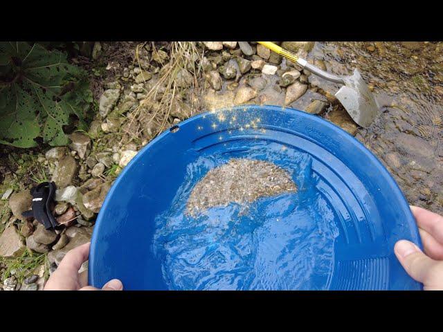 Panning for gold in the area of the Chiemgau: prospecting a new creek!