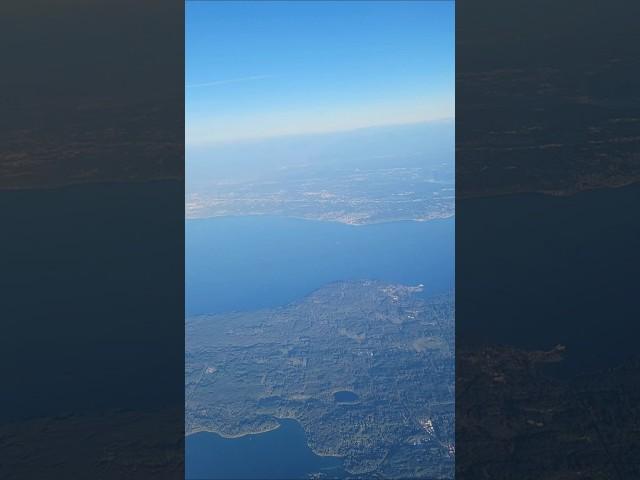 Flying Over Washington, Landing in Seattle  #evergreenstate #washington #seattle #fly #plane #sky