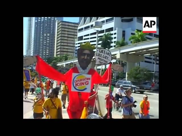 Tomato pickers protest at Burger King HQ over low wages