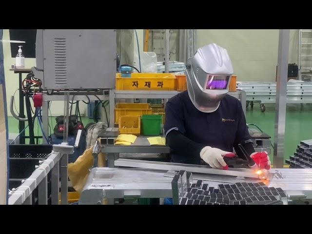 Tig welding in Korea. #womanwelder