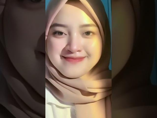 cewek cantik senyum #hijabstyle #muslimah #cantik
