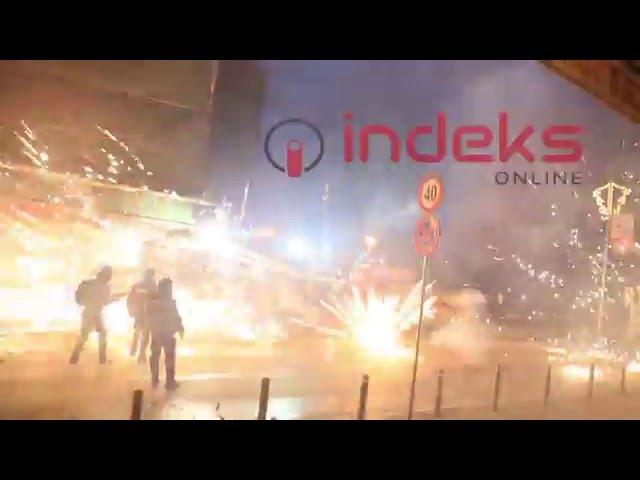Pamje ekskluzive nga sulmi me fishekzjarre ndaj Policisë së Kosovës