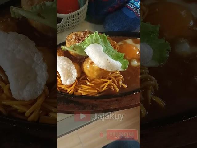 Bakso Hotplate komplit#shorts#jajanan#jajananunik#jajanankekinian#kuliner#baksohotplate#bikinlaper