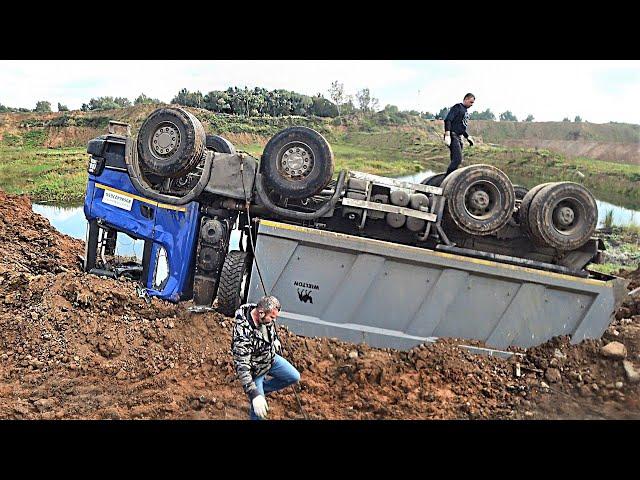 Turned over a new Scania dump truck on the roof / Cargo tow truck