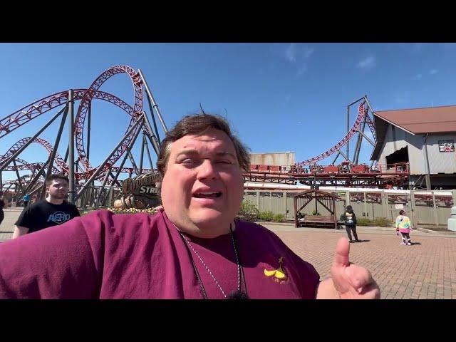 Overcoming Plus Size Fear at Theme Parks