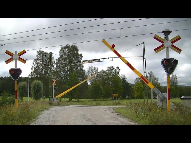 Spoorwegovergang Stöde (S) // Railroad crossing // Järnvägsövergång