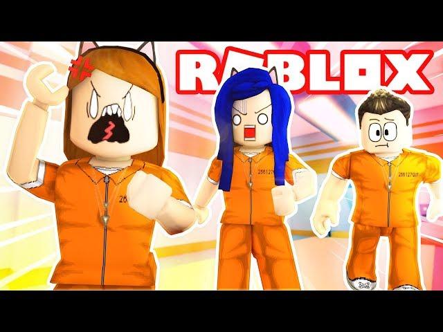 WE'RE IN PRISON!! ESCAPE THE PRISON OBBY IN ROBLOX!