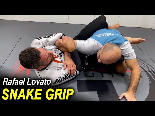 The  Jiu Jitsu SNAKE GRIP with Rafael Lovato Jr      #bjjwhitebelt #bjjtips #bjjtraining