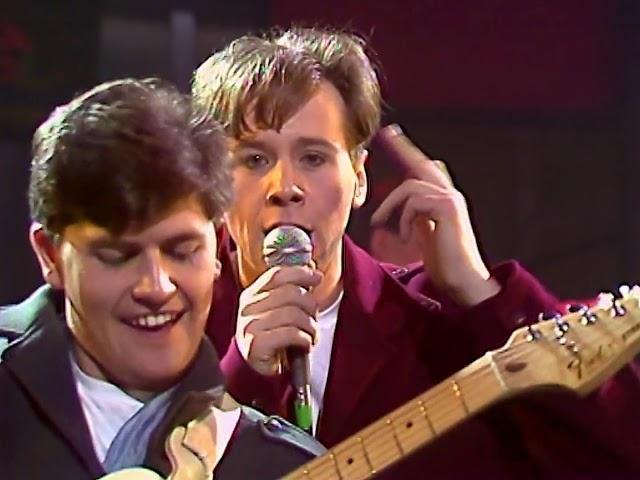 Simple Minds: "Speed Your Love To Me," + "Up On the Catwalk," TV Show 1984