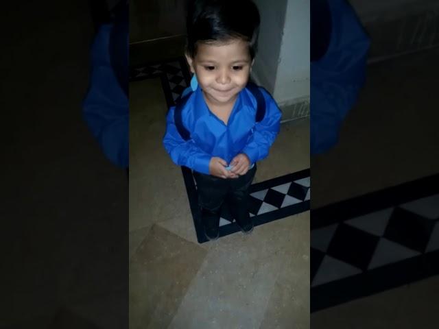 Shariq first day at school mama ka gala khrab ha voice over sahi nhi hua