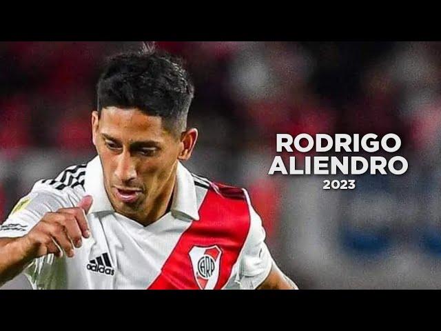 Rodrigo Aliendro is a Perfect Midfielder 