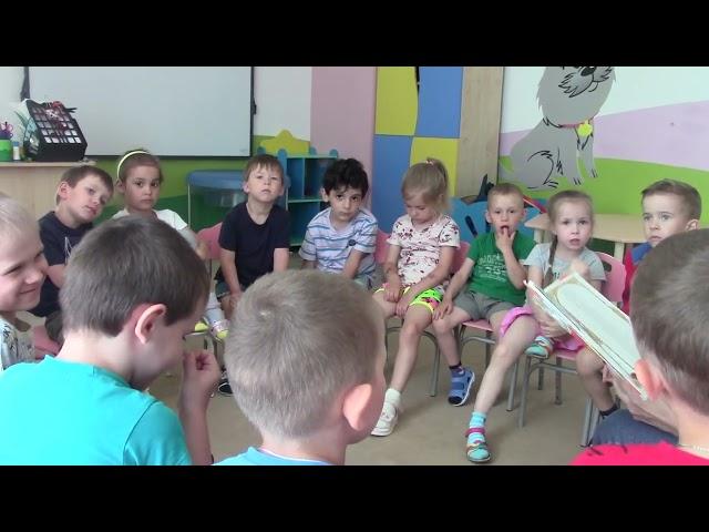 Д/с "Изумрудный город" флэшмоб  "ЧИТАЕМ ПУШКИНА"