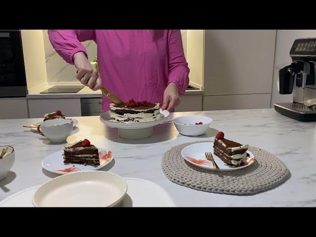 Country Life  Low Carb Cake. Cooking