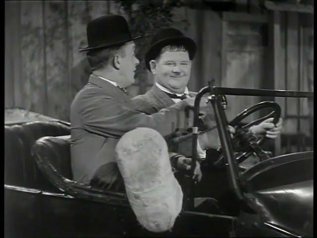 Laurel Stan & Oliver Hardy - Them Thar Hills