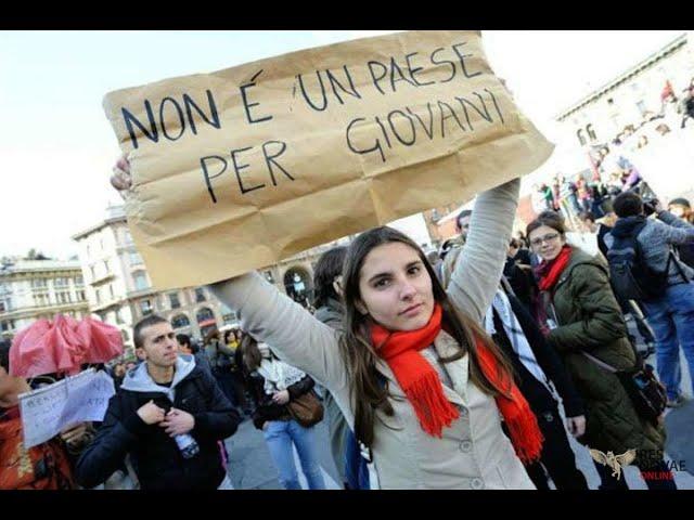 Non è un Paese per giovani | Lineasera - Canale Italia