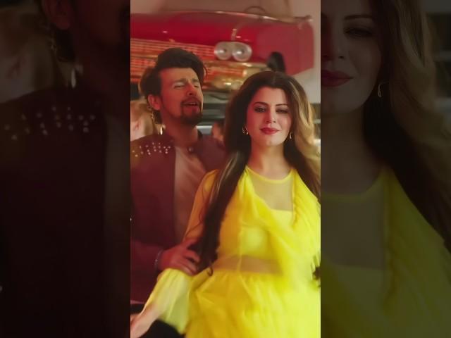 Sonu Nigam's dance moves are as captivating as his voice! #legend #sonunigam