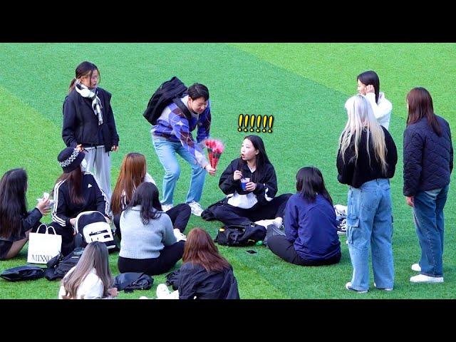 Propose to a stranger at a Korean university..