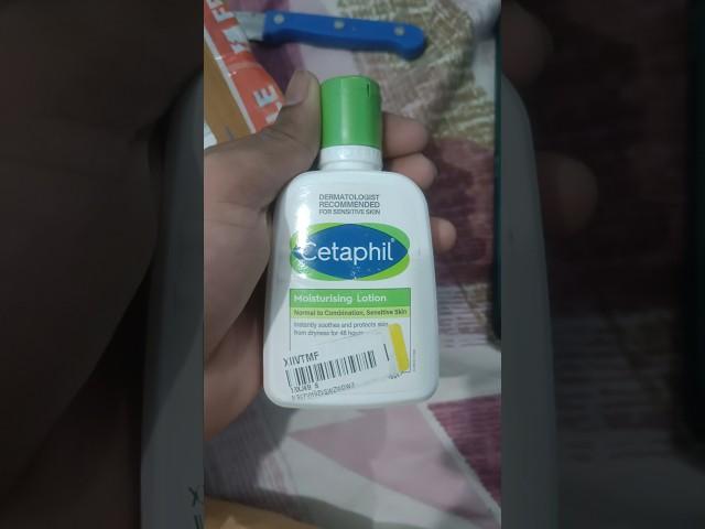 Cetaphil moisturizing lotion for winter #cetaphil #winterskincare #skincare