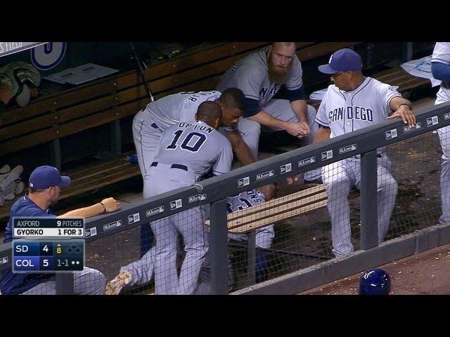 Alonso inadvertently hit by Upton's helmet