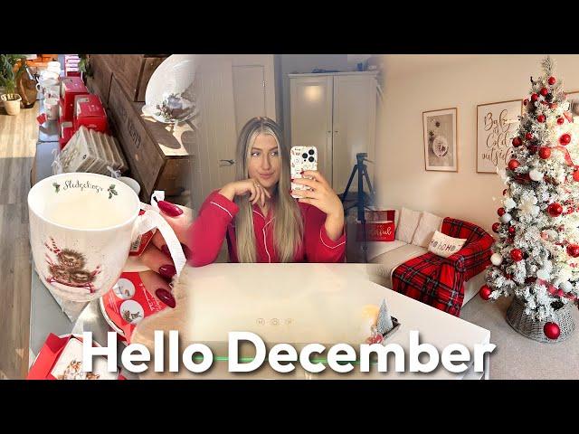 Hello December; darker hair, christmas haul & a cosy day | Sophie Faye