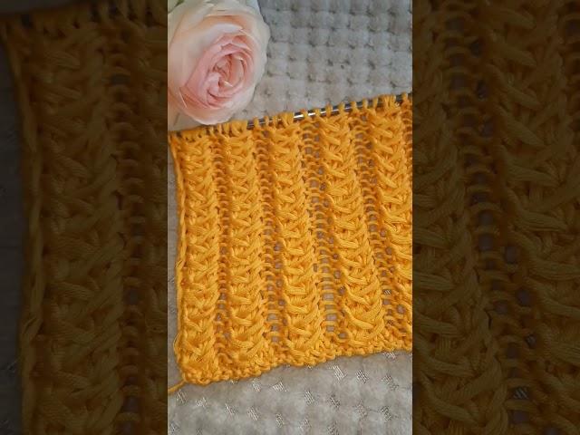 А как вам такой необычный узор? #вязаниеспицами  #вязание #узор #knit #ажурныйузор #стильноевязание