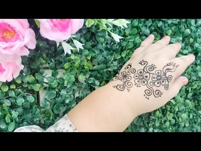 Simple henna tattoo arts designs easy beautiful 048 ️️#art #tattooart #hennadesigns #hennaart