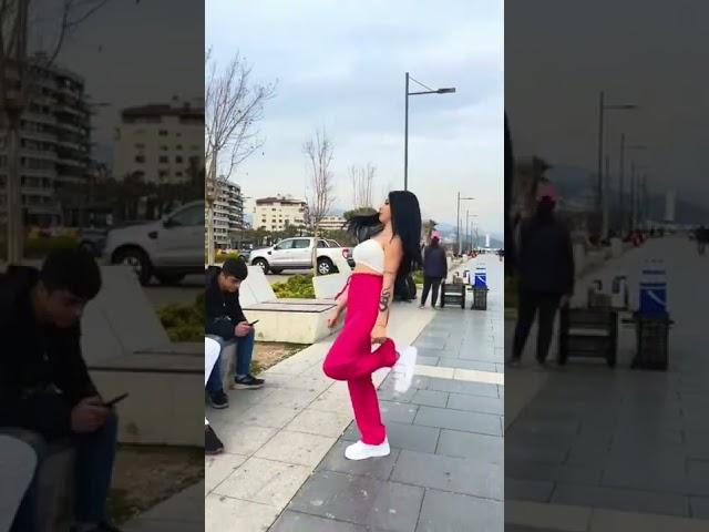 Gözde Akgün yeni tiktok videosu