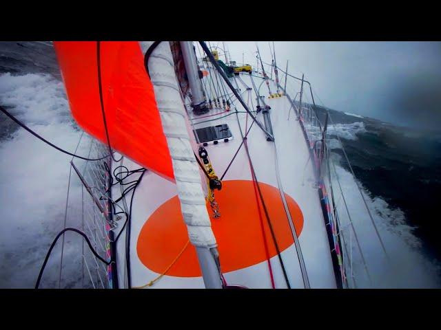 Lisa Blair: Woman Sails Around Antarctica Solo (World Record)