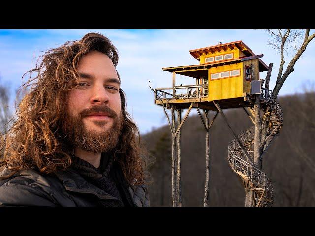 Winter Camping in Cozy Treehouse