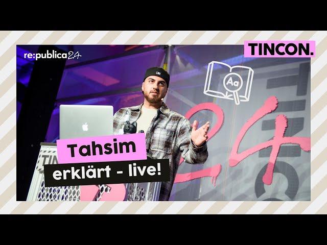 Tahsim über Humor, Politik und das Rabbit Hole der Kommasetzung | TINCON Berlin 2024