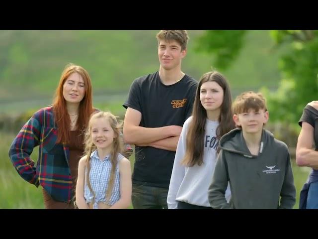 Our Farm Next Door Amanda Clive and Kids S01E05