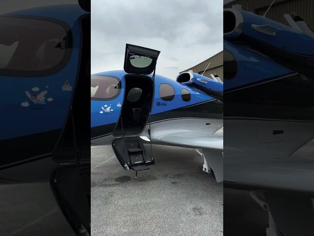 $3,500,000 Cirrus G2+ Arrivee