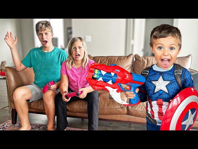 Nerf Battle:  Hero Kid Captain America VS Big Kids - Pretend Play